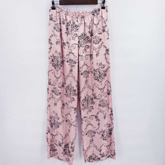 Gilligan & O'Malley Other - Gilligan & O'malley Silky Victorian Rose Pajama